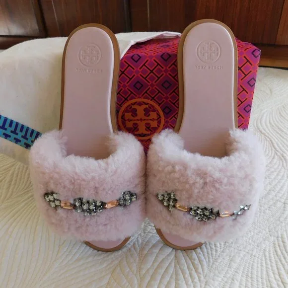 New Tory Burch Aspen Shearling sandals Sea Shell pink crystal embellished slides - Picture 7 of 16